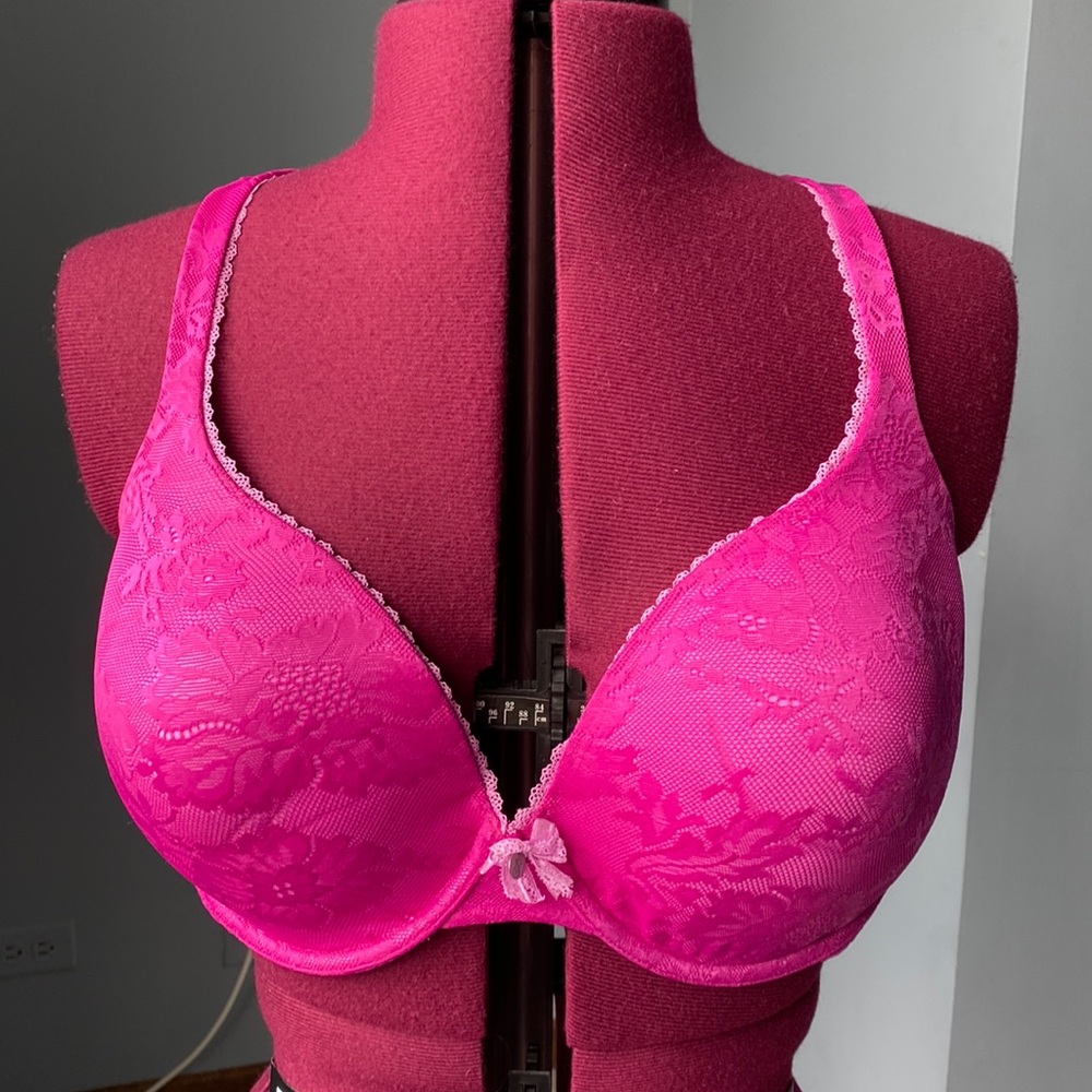 Pink Lace Victoria Secret Bra